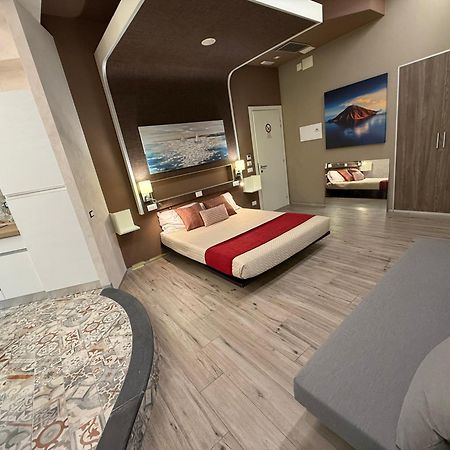 Th Luxury Rooms & Apartment Giardini-Naxos Buitenkant foto