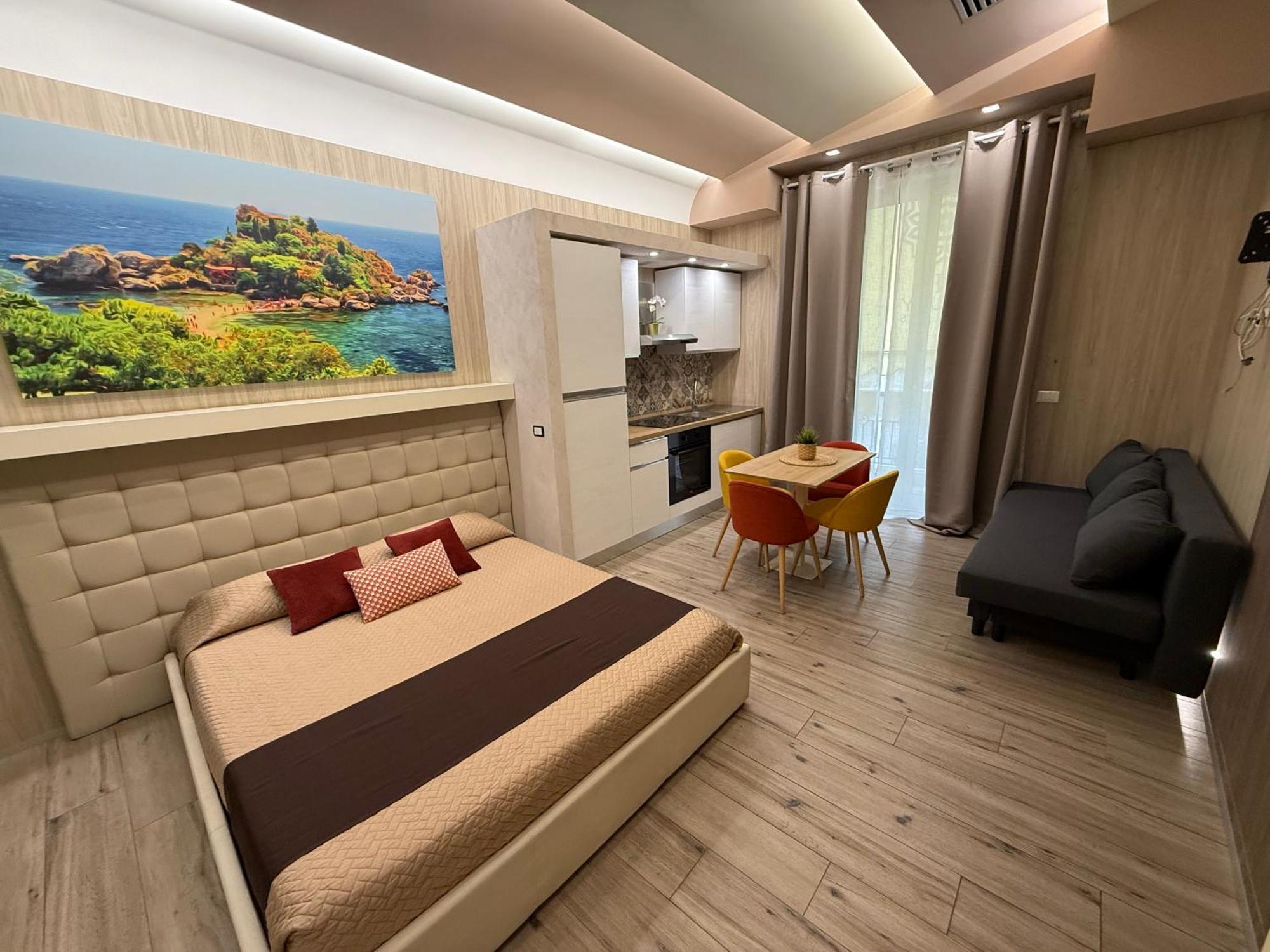 Th Luxury Rooms & Apartment Giardini-Naxos Buitenkant foto