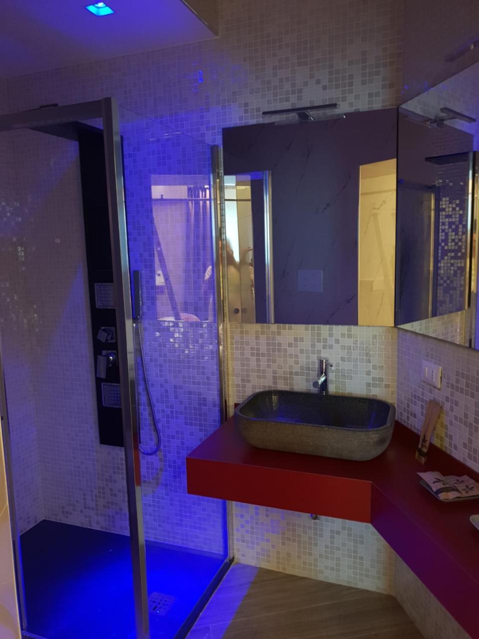 Th Luxury Rooms & Apartment Giardini-Naxos Buitenkant foto