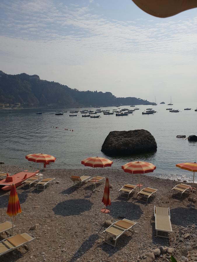 Th Luxury Rooms & Apartment Giardini-Naxos Buitenkant foto